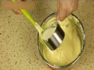 成人精致蛋糕的做法视频,跟随视频学做美味成人蛋糕