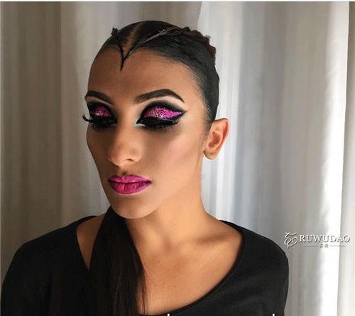 拉丁成人简单妆容视频,拉丁成人简单妆容教程速览